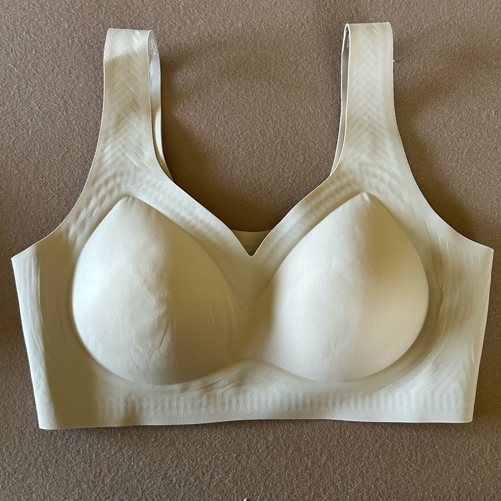 Elegant Cream Seamless Bra